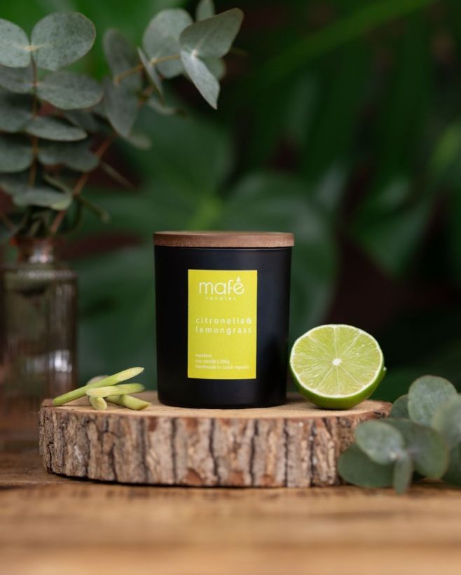 🌿🕯️ Citronela & Citronová tráva s Citrepelem – přírodní obrana proti hmyzu Užijte si léto venku bez nepříjemných komárů a...